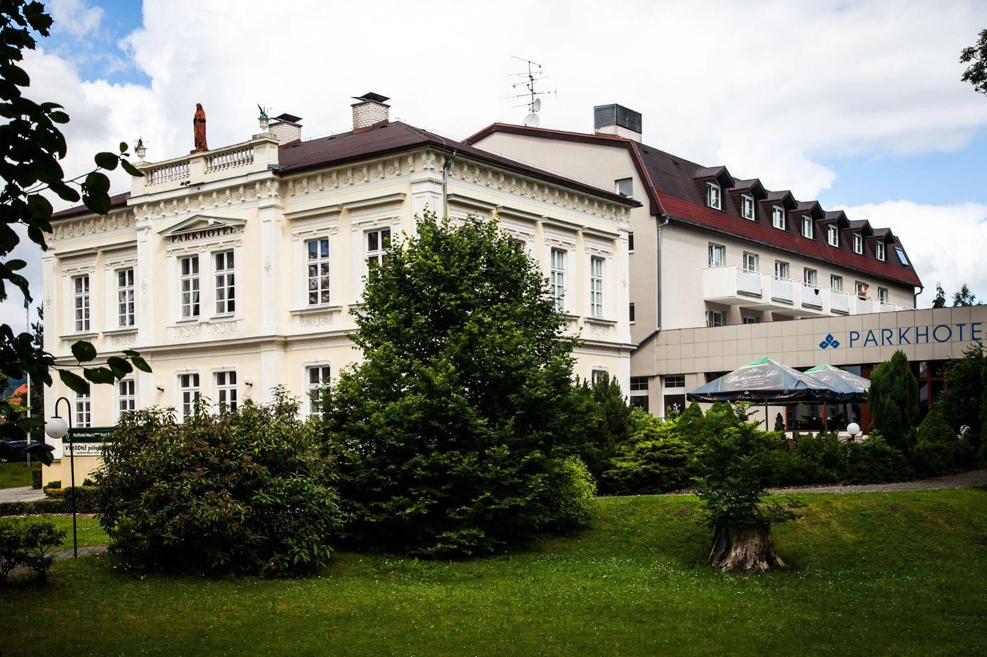 Parkhotel Morris Nový Bor 외부 사진