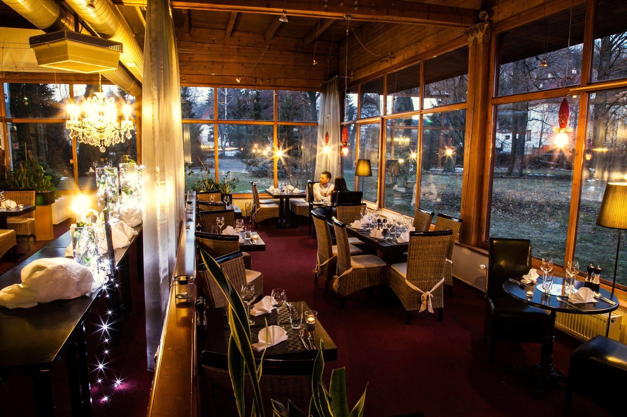 Parkhotel Morris Nový Bor 외부 사진